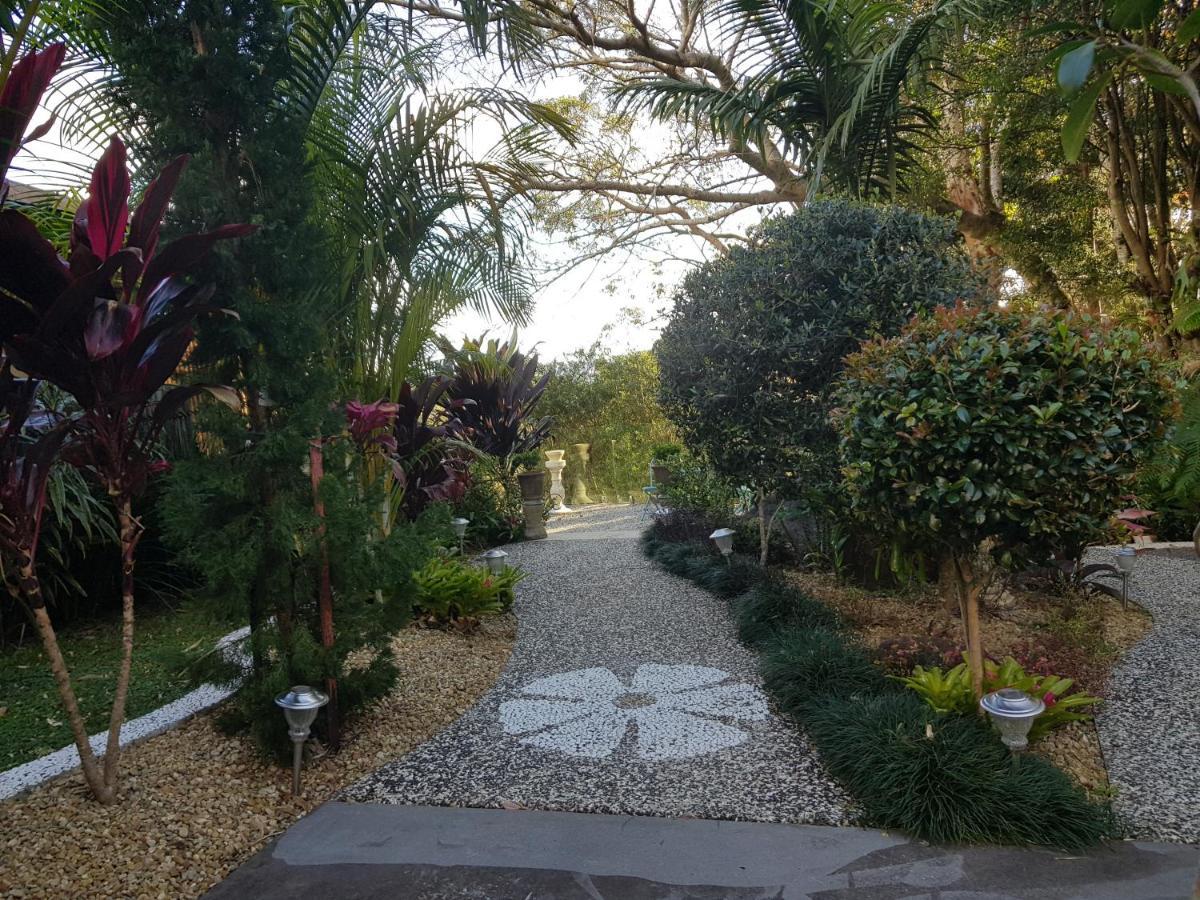 Mapleton Peaceful Provence Bnb Zewnętrze zdjęcie